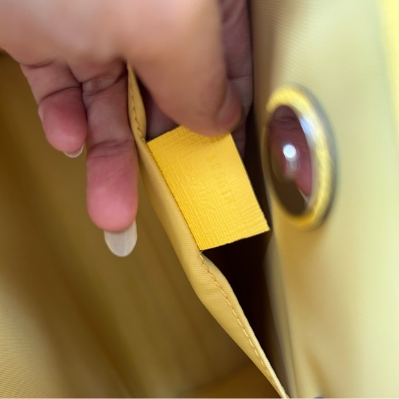 Gucci Colorful Heart Pattern Tote with Yellow Trim - Picture 7 of 9